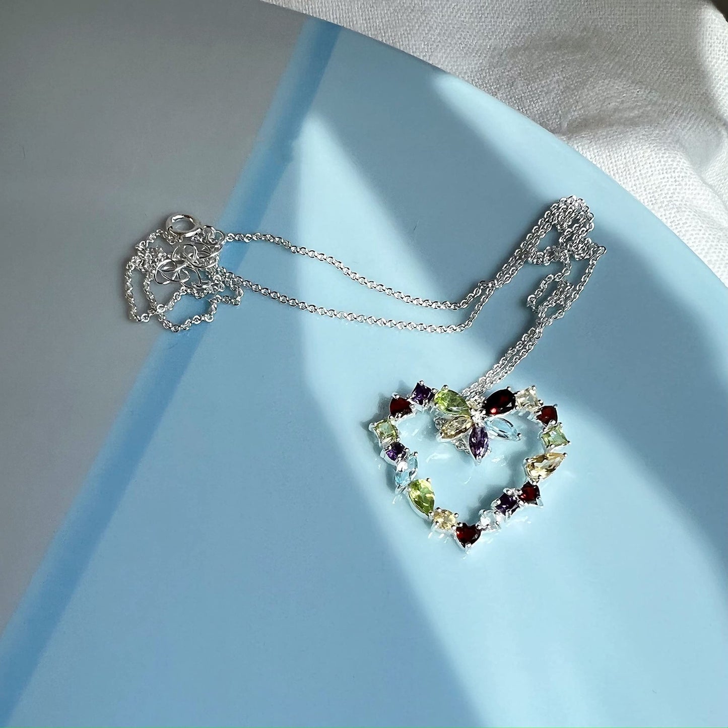 Sternvoll® Damen Halskette aus 925 Sterling Silber mit Bunten Edelsteinen Blau Topas Citrin Granat Amethyst Peridot in Herzform - Sternvoll Jewelry